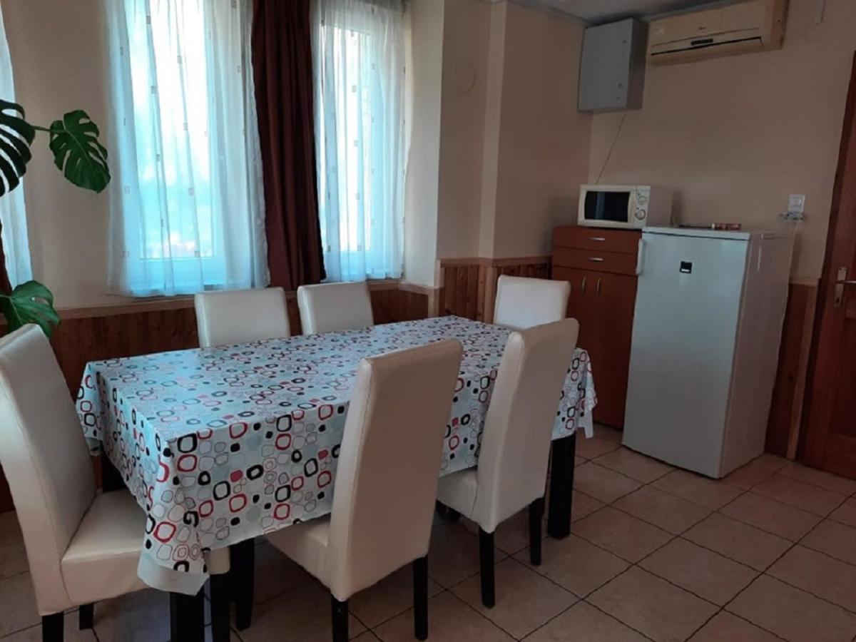 Ponty-Poronty Vendeghaz Hotel Nagybaracska Екстериор снимка